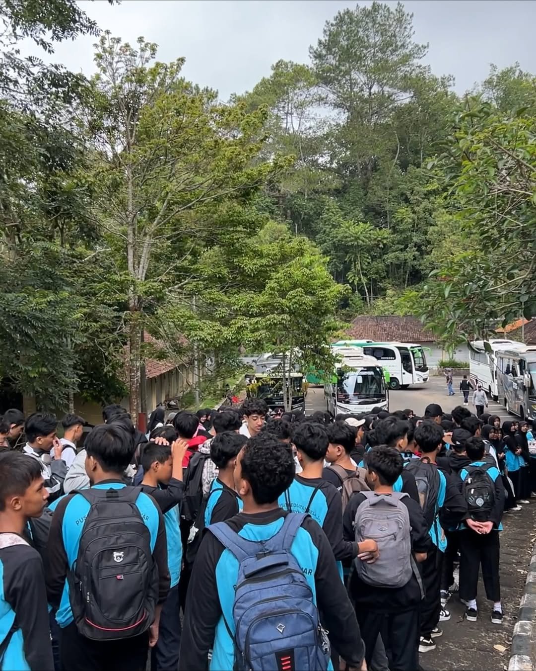 Rabu, 15 Oktober 2025PKBM Mirah Pemecutan Mandiri Mengadakan Kegiatan Outing Class ke Museum Geo (7)