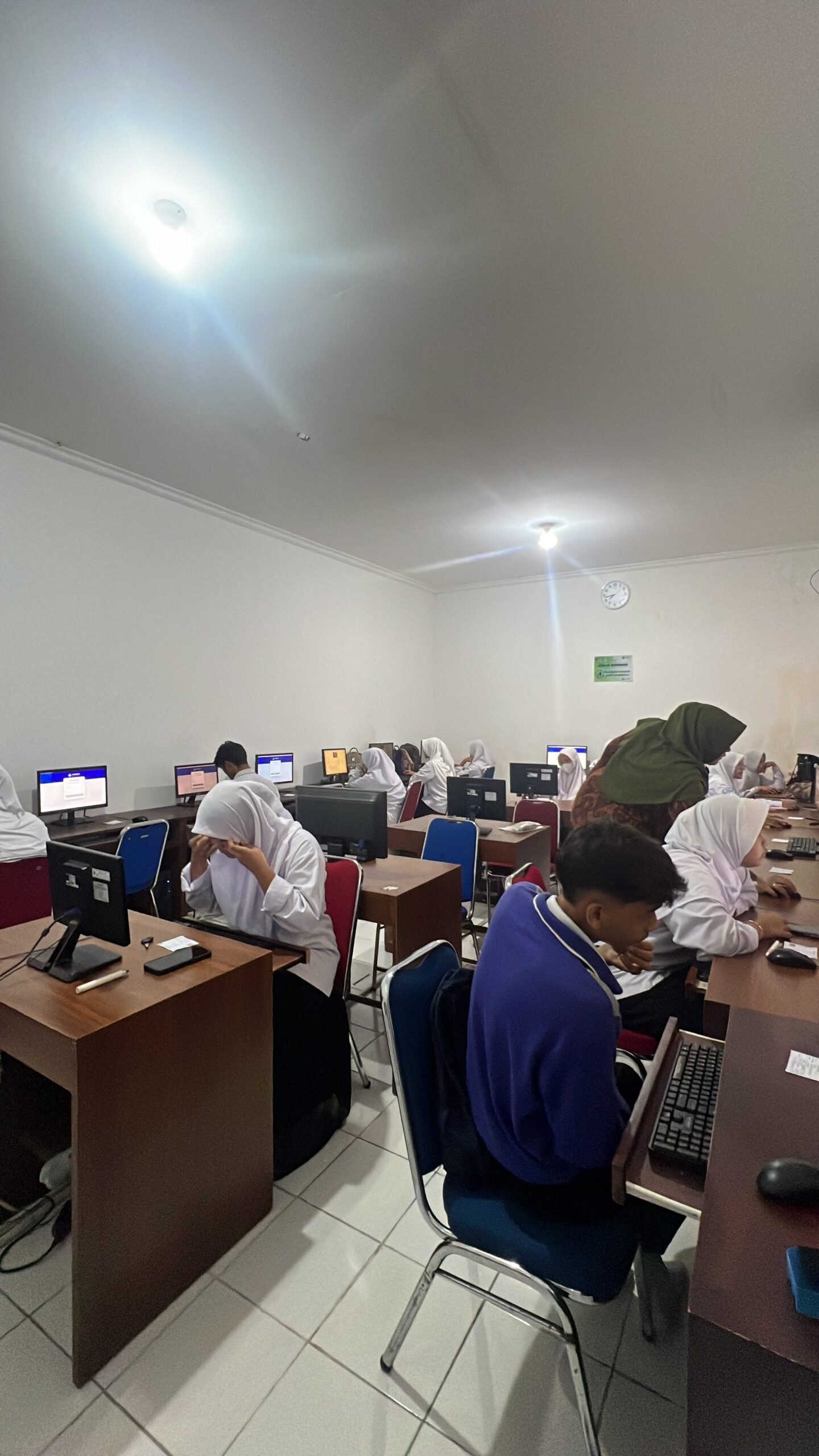 A578A683-644E-4F30-8F4C-A098D8F246DC